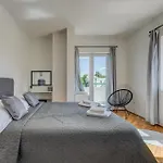 Beach Front Home In Split With Sauna Casa vacanze Spalato