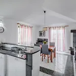 Beach Front Home In Split With Sauna * Spalato