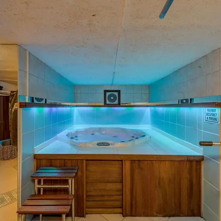 Awesome In With Sauna * Спліт