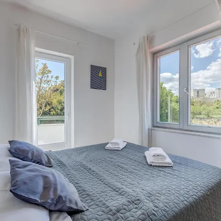 Awesome In With Sauna Спліт